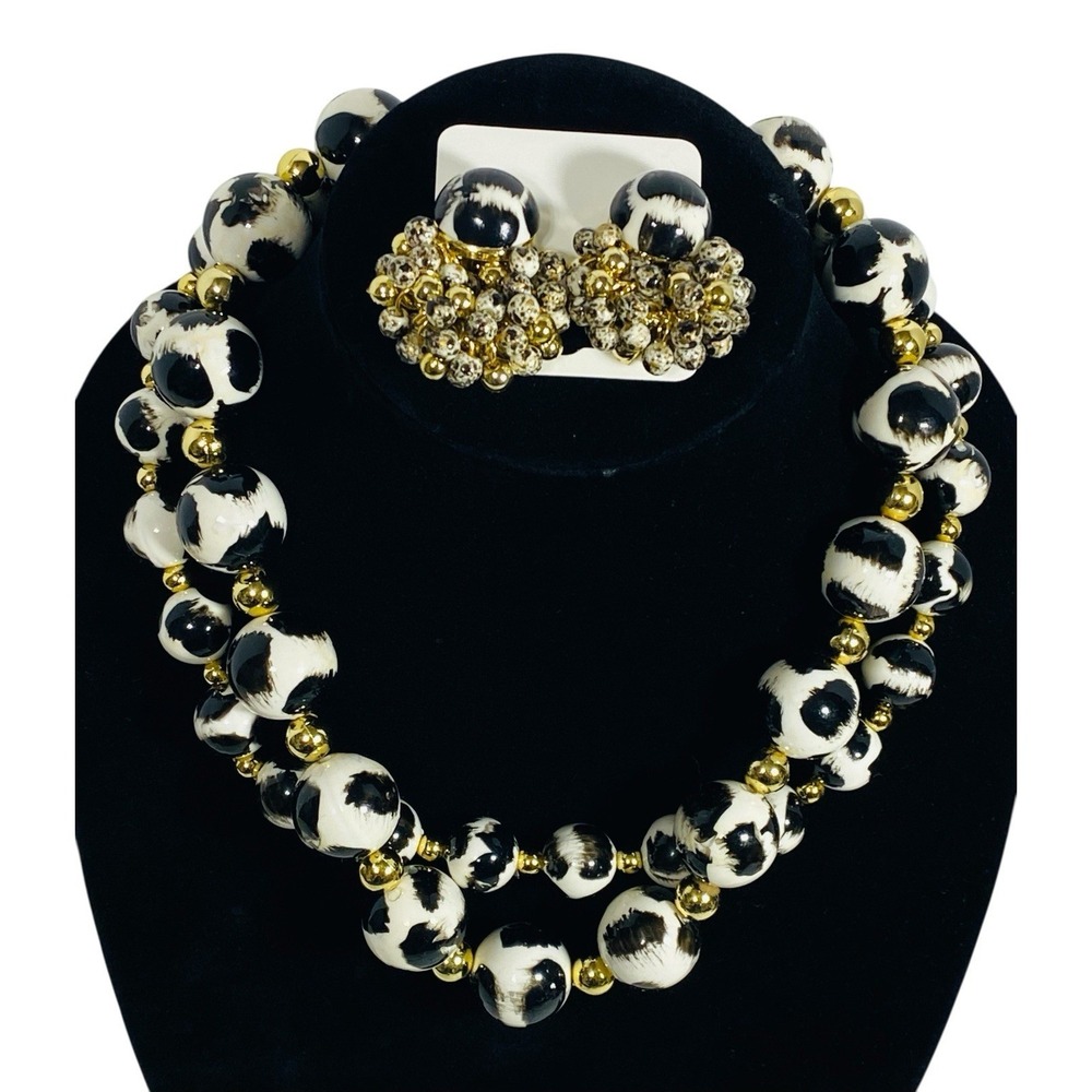 Set Of Black White Goldtone Beaded Double Necklace 20" Drop ClipOn Earrings VTG